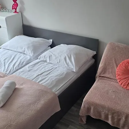 Lesny Zakatek Apartment *